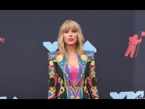 Taylor Swift encourage ses fans à protéger la communauté LGBTQ+... Mandy Moore pleure sa petite Jo