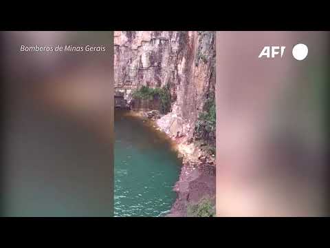 Retoman búsqueda de desaparecidos en Minas Gerais tras caída de pared rocosa sobre barcos de turista