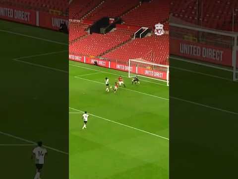 THIS Backheel goal at Old Trafford 😲