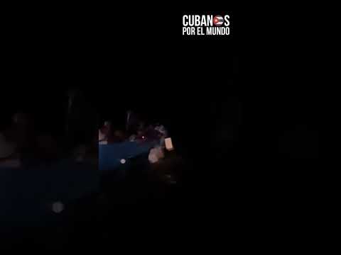 Guardia Costera estadounidense intercepta un grupo de balseros cubanos en medio de la noche