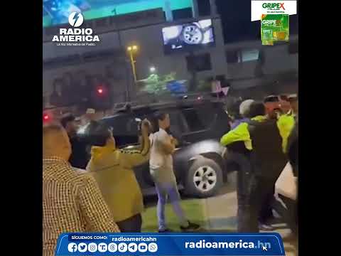 Policía de Ecuador ingresa a Embajada de México en Quito