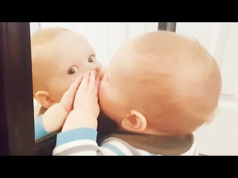 Baby Reaction to the mirrors and kissing moments