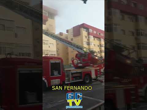 Incendio en un edificio de 5 plantas en San Fernando de Maspalomas