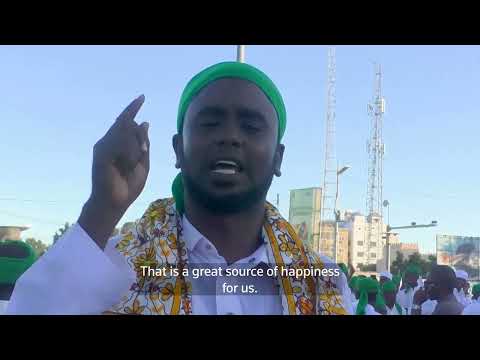 Somalis celebrate Mawlid with chants, marches and donations