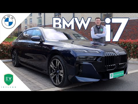BMW i7 Full Review - Is this the best EV to be a Passenger in?