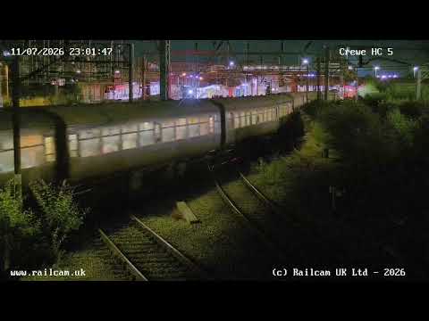 Night moves at Crewe for The Cathedrals Express to Liverpool' 7029 'Clun Castle & 37240 | Railcam UK