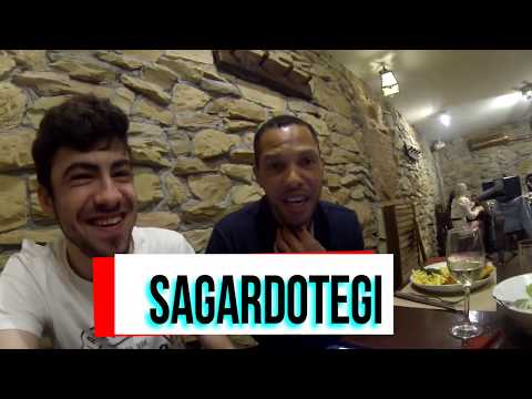 El Dominicano de Asador con los Amigos Vasco, Vizcaya. "SAGARDOTEGI" "Ongi Etorri"