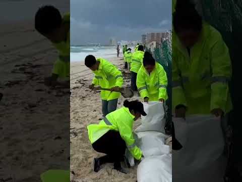 MÉXICO | Huracán Helene en México deja fuerte oleaje en Cancún | EL PAÍS