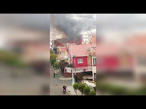Incendio en las instalaciones donde antes funcionaba la discoteca Forum, en La Paz