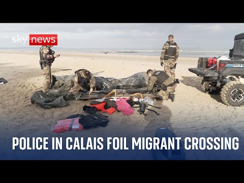 Police in France foil migrant crossing