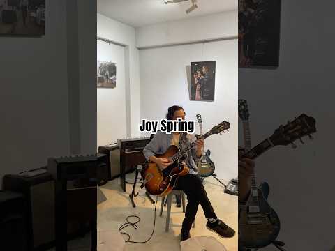 爵士的節奏，就像一杯剛好的咖啡。平日歡迎來喝咖啡、帶上外食坐坐，11/2 16–18爵士二重奏與JamSession 等你來。 #JazzCafe #台北咖啡廳#外食友善 #音樂咖啡廳 #精品咖啡