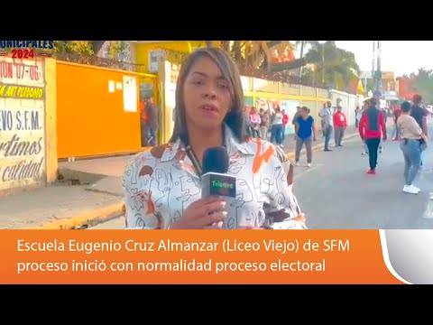 Escuela Eugenio Cruz Almanzar (Liceo Viejo) de SFM proceso inició con normalidad proceso electoral