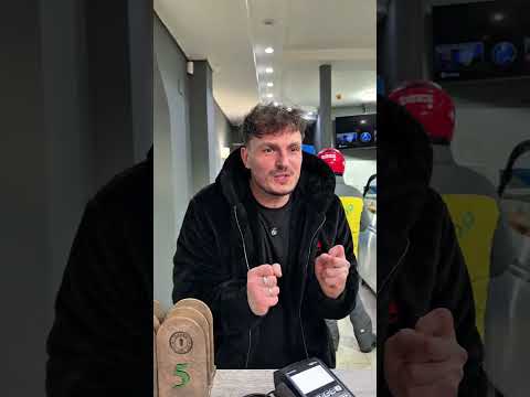 Eu la 10 ani când mâncam shaorma pe ascuns
