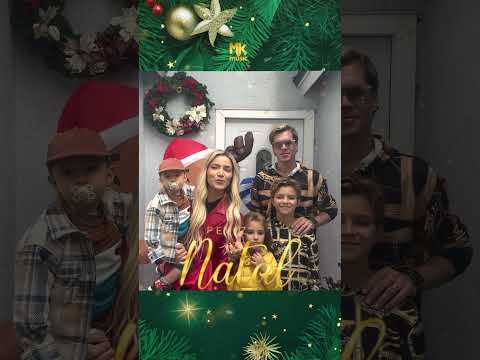 A cantora Marine Friesen tem uma mensagem especial de Natal para você. 🎄✨ #FamíliaMK #FelizNatal