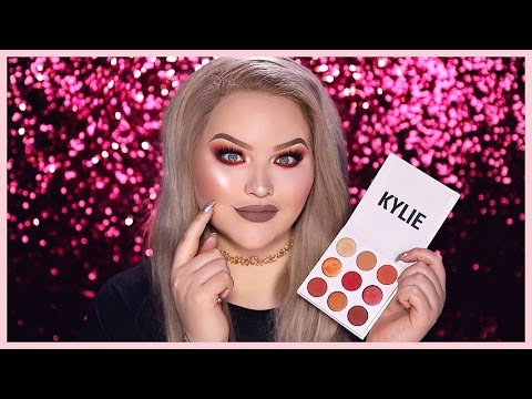Kylie Jenner THE BURGUNDY PALETTE | Review + Tutorial