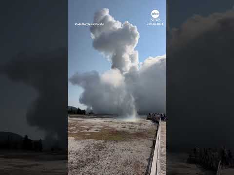 Hydrothermal explosion sends tourists running at Yellowstone National Park