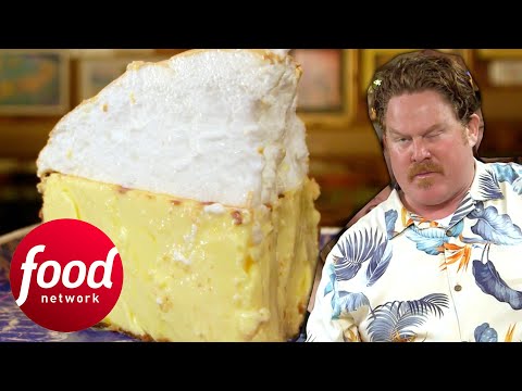 Casey Has A Serious Case Of Tangy Tongue Whilst Eating This 3.5 Pound Lime Pie | Man V Food