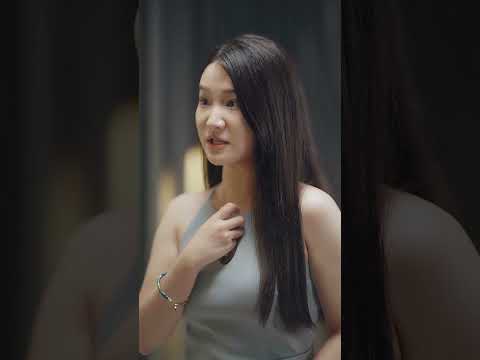 39 當婚姻崩塌、親情破碎,她靠著女兒的思念重新站起來:《女兒住在月亮上》 poster