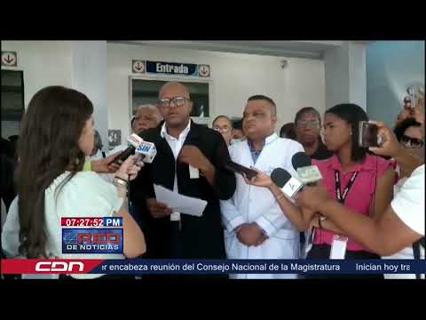 Médicos y enfermeras del Hospital Vinicio Calventi protestan por precariedades en ese centro