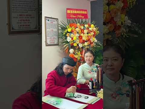 Tặng chữ thư pháp tại đại học Cửu Long