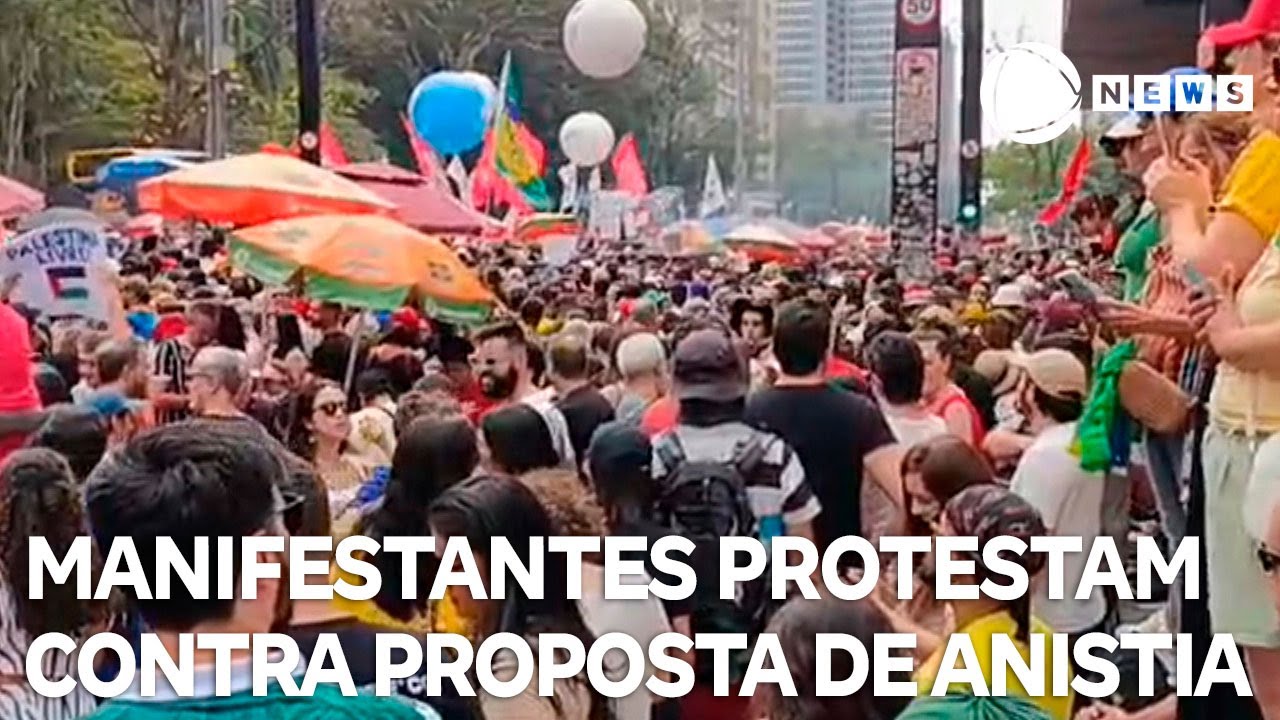 Manifestantes protestam contra proposta de anistia
