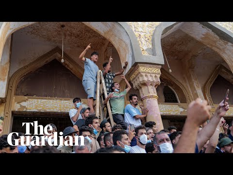 Libya: flood survivors protest against authorities as thousands still missing in Derna