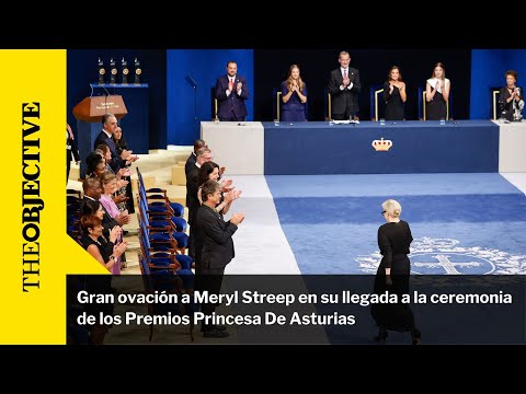 Gran ovación a Meryl Streep en su llegada a la ceremonia de los Premios Princesa De Asturias