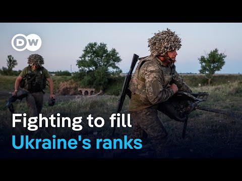 Ukraine's unpopular draft law brings in more recruits. So what is the army planning next? | DW News