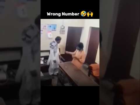 Galat Aadmi Ko Sui Laga Diya 🤣🙌 #shorts #funny #memes #trending #viralvideo