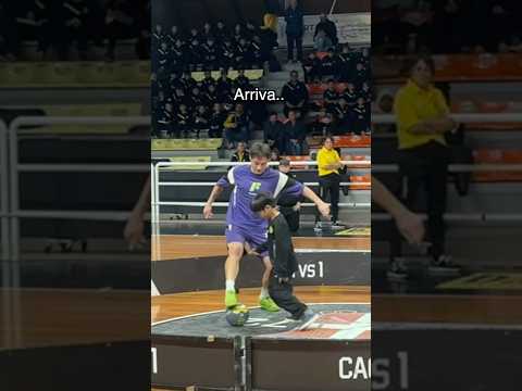 Batteresti MINI SON?! É imprevedibile! #calcio #1vs1