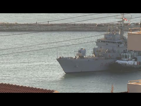 First migrants arrive in Albania on Italian navy ship as part of new agreement