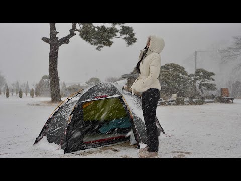 ❄️역대급 폭설 속, 몸 하나 겨우 누울 수 있는 텐트 하나로 살아남기｜폭설 ASMR