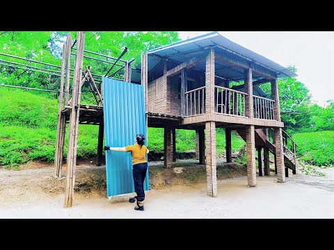 Fire Destroys Tiny House – 17-Year-Old Single Mom Fights Back With a New, More Solid Home