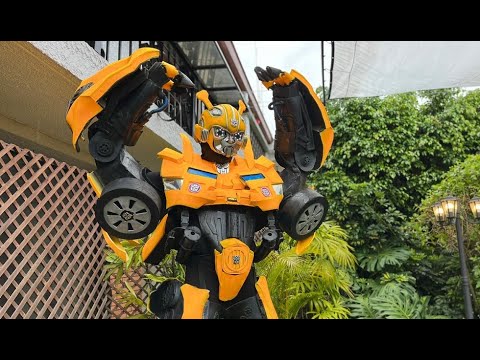 Sorpréndase con la destreza de los gigantes e imponentes Transformers