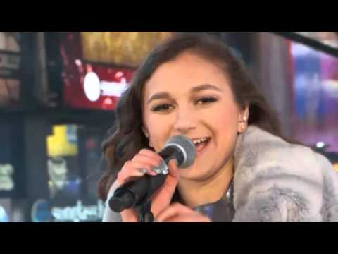 Daya performs "Hide Away" New Years Eve 2016 Times Square