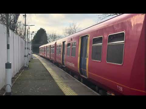 Class 455 - South Western Railway - Ashtead Station - 17th December 2023