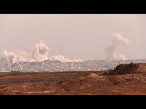 Smoke billows from central Gaza amid ongoing Israeli operations | AFP