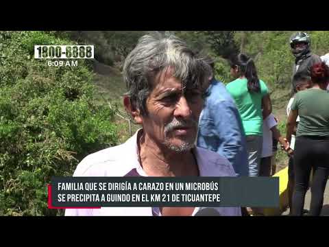 ¡Por poco y se matan! Familia se precipita a guindo en carretera a Ticuantepe - Nicaragua