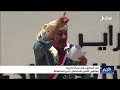 المصلون في ساحة الحرية بتعز يهتفون للنفير واستكمال تحرير المحافظة
