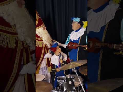 Klik hier om Minidisco | Kinderliedjes van 27 november te bekijken.