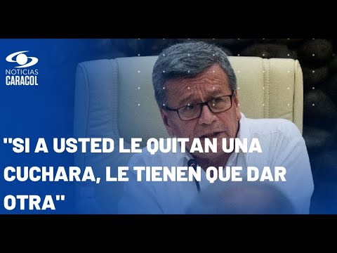 Sonriendo, negociador del ELN dice que cese al fuego no parará secuestros ni extorsiones