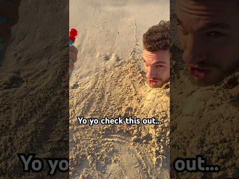 Crazy sand creature😱