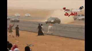 بالفيديو .. مفحط يدهس أحد المتجمهرين في الرياض
