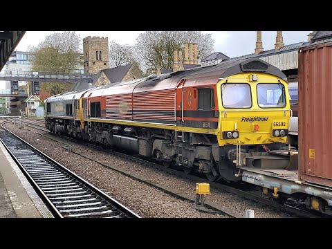 Trains at Lincoln Central (05/05/2023)