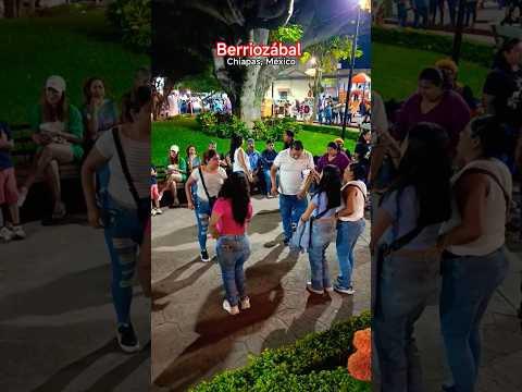 Baile y #tradicion #berriozábal #bailesmexicanos #danza #usa #tradiciones #baile #marimba #chiapas