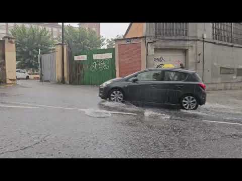 Es Segovia. Una fuerte tormenta descarga en Segovia.  21/9/2024