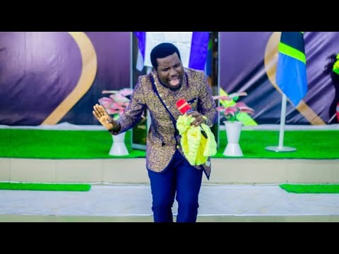 MUNGU WA BIBLIA...live at MAOMBI NI DAWA CHURCH. Emmanuel Mgogo 