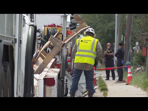 Anger over Houston power outages after Beryl has repair crews facing threats from some residents