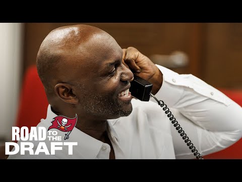 Looking Ahead To Bucs Latest First Round Projection | Road to the Draft | Tampa Bay Buccaneers