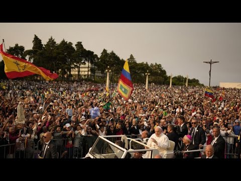 Στην Φάτιμα ο Πάπας Φραγκίσκος ενώπιον 200.000 πιστών